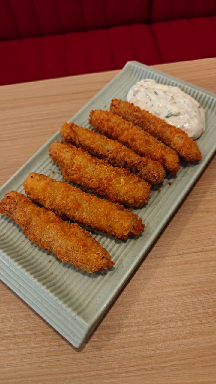 Crispy chicken strips at Le Rouge Café